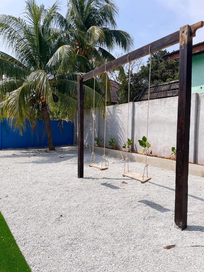 Casa Tiga Homestay Besut 캄풍 쿠알라 베숫 외부 사진